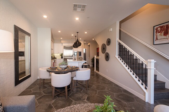 Photo - 1109 Hibiscus Way