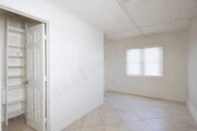 Photo - *OPEN HOUSE: 8/30 1:30-2:30PM* Studio in t... Unit 7415-A