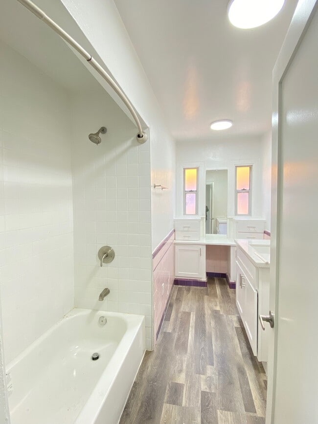 Photo - 1722 S Redondo Blvd