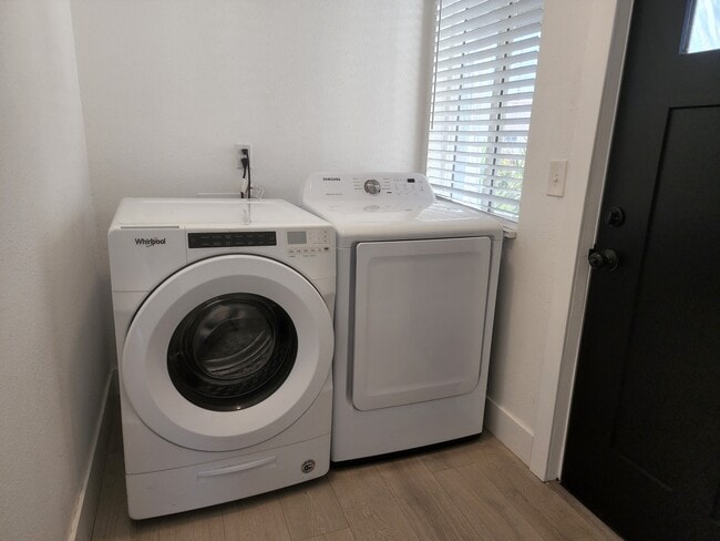 Photo - 1421 S Curson Ave