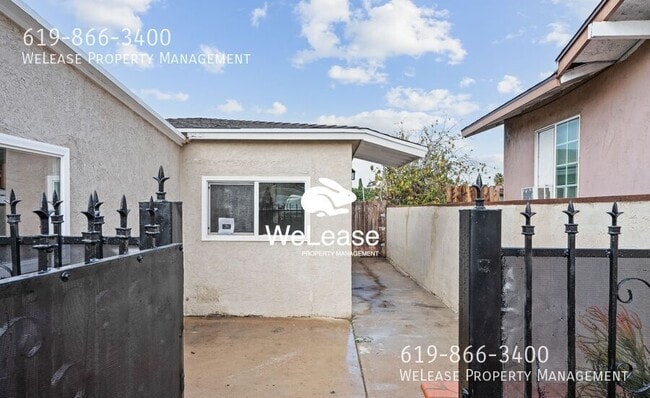 Building Photo - 5316 Imperial Ave Unit B