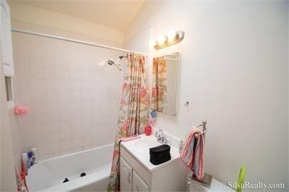 Photo - BEAUTIFUL WOOD FLOORS IN THIS- 5 BED 2 BATHROOM- GREAT DEAL!