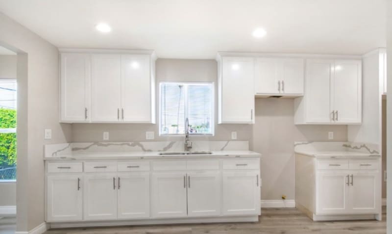 Photo - 520 W 91st St