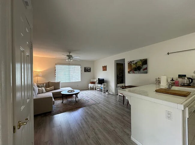 Building Photo - 5552 Foxtail Loop Unit Granny Flatt