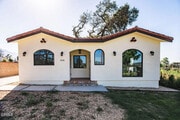 Photo - 2628 Glenrose Ave