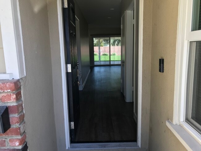 Photo - 8950 Etiwanda Ave