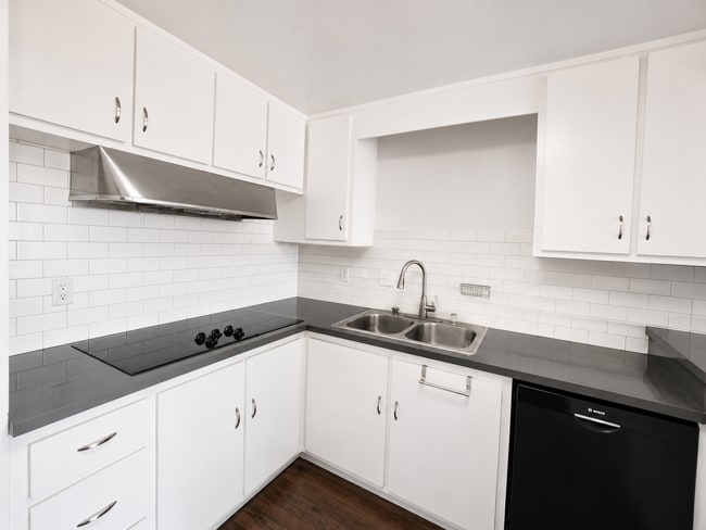 Kitchen - 1299 Cordova St Unit 308