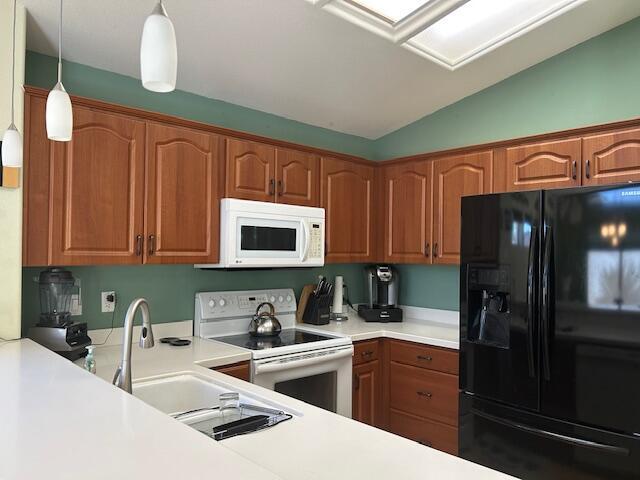 Photo - 37290 Springdale Ave