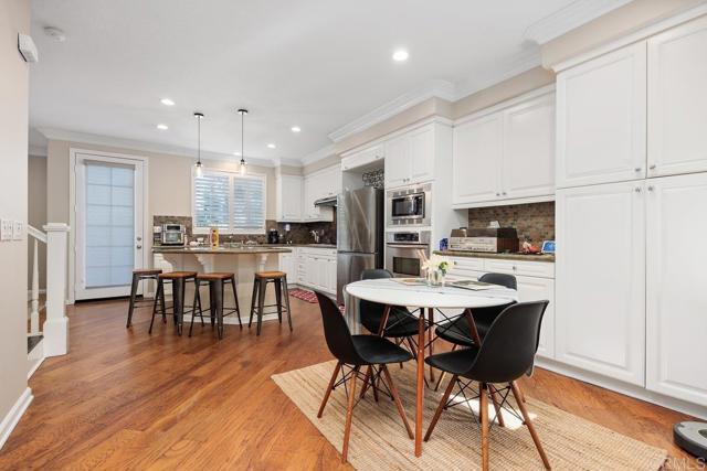 Building Photo - 640 Seaward Ave