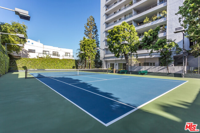 Photo - 1100 Alta Loma Rd Unit 608