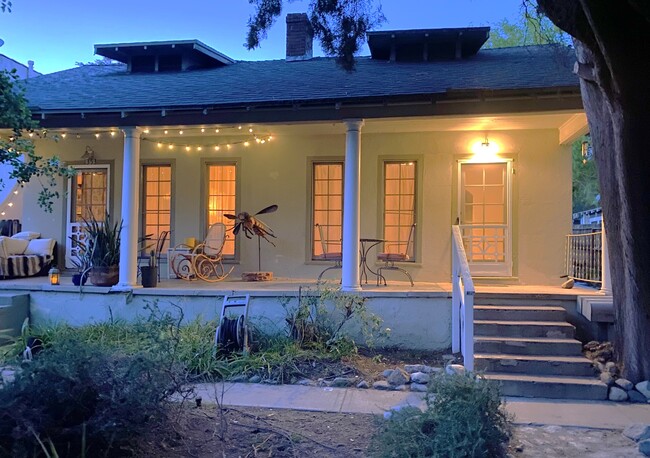 Photo - 1355 E Elizabeth St Townhome