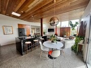 Photo - 3066 Nile St