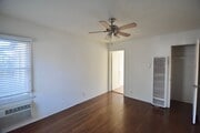 Photo - 14229 Victory Blvd Unit 14233.5