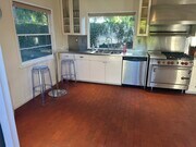 Photo - 723 Arenas St