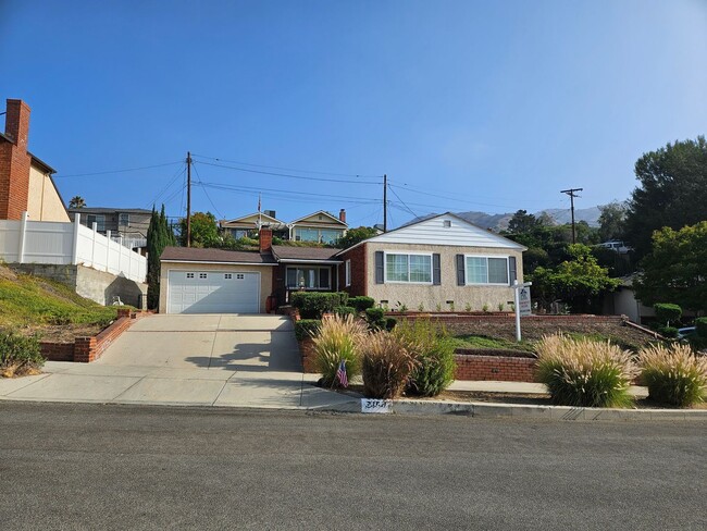 Photo - 3154 Jolley Dr House