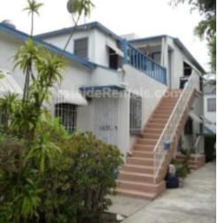 Building Photo - 10304 Almayo Ave Unit 10304