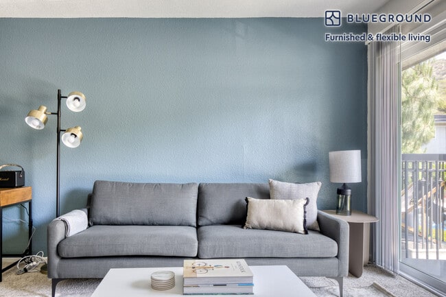 Photo - 3654 Barham Blvd Unit FL3-ID788