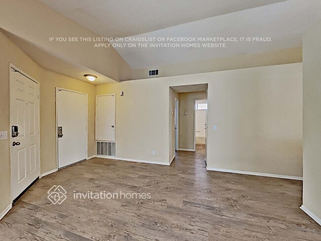 Photo - 45362 Zuma Dr