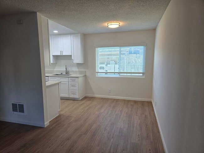 Photo - OPEN HOUSE: 1/3 12:30-1:30PM ~ Pacific Beach 2 Bedroom with Garage Unit 4122-H