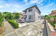 Spacious private primary suite and office/studio in the heart of Culver City - 3242 Hutchison Ave Apartment