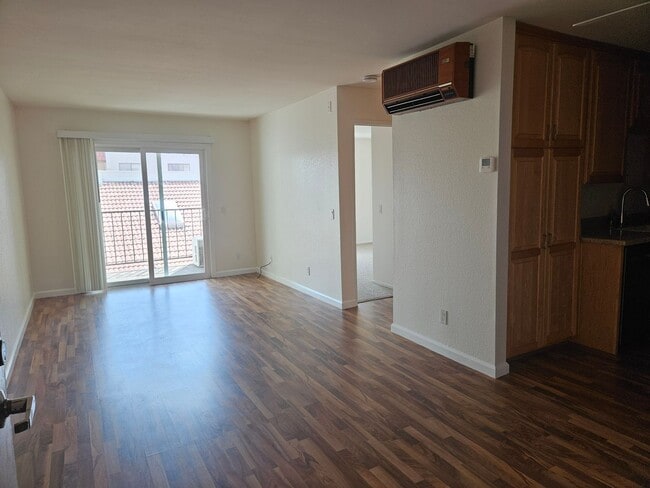 Photo - GENESEE - Regency Villas 1 BR Condo, 62+ S... Unit 220