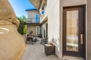 Photo - 28548 Meadow Glen Way W