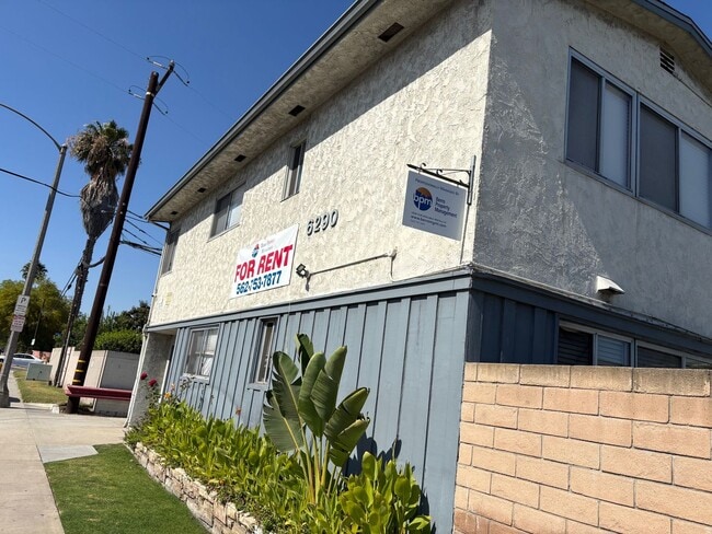 Building Photo - 1 Bed, 1 Bath Upper Level Apartment *ASK ABOUT OUR MOVE IN SPECIAL! Unit 90-4