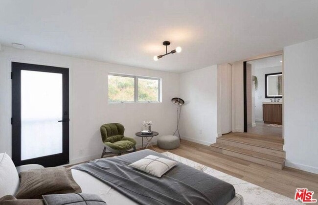 Photo - 519 1/2 San Juan Ave