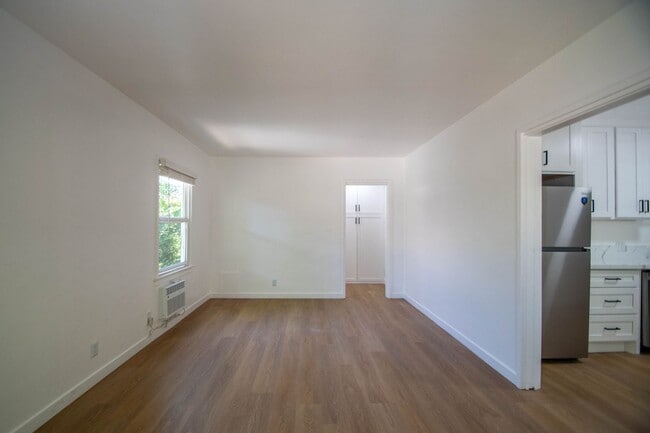 Photo - 14437 Dickens St Unit 14439