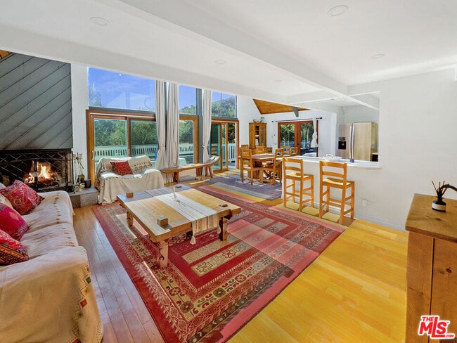 Photo - 22012 Topanga School Rd