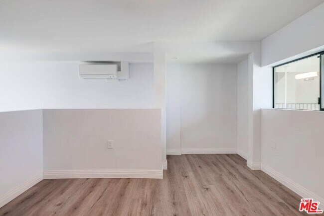 Photo - 3279 San Marino St Unit 304