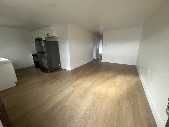 Photo - 3965 Logan Ave