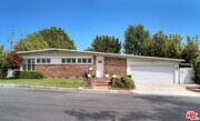 Photo - 2042 Linda Flora Dr House