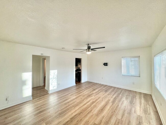 Photo - Front Unit 3 Bedroom, 1 Bathroom