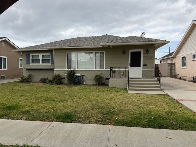 Building Photo - 3-Bedroom Home for Rent in El Camino Village | 2-Car Garage & Private Backyard