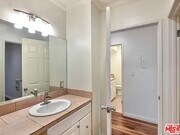 Photo - 1112 N Olive Dr Unit 6