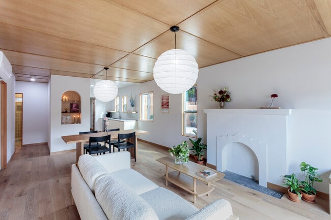 Photo - 3361 Hamilton Way Unit 1