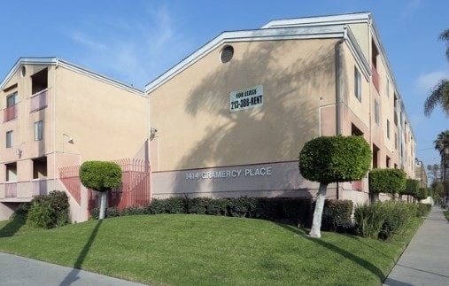 Building Photo - 1414 S Gramercy Pl Unit 20