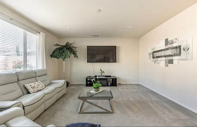 Photo - 7818 Poppy Ln