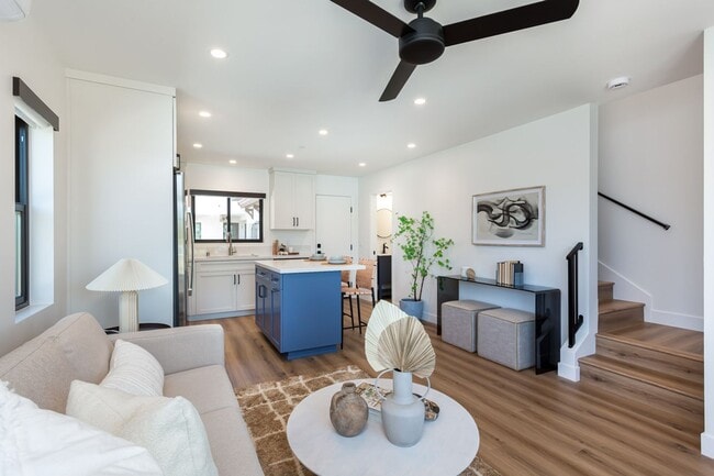 Photo - 2610-2612 Juan Street Unit 2610 #1