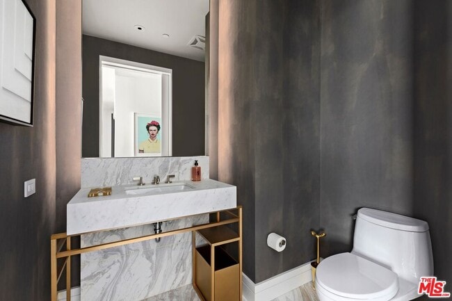 Photo - 211 Elm Ct Unit 9E