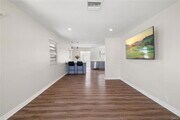 Photo - 2109 N Dymond St House