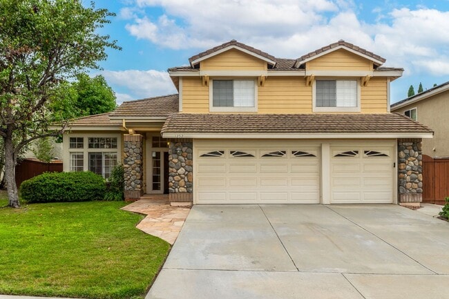 Beautiful & Spacious 4 bedroom home in Enc... - Beautiful & Spacious 4 bedroom home in Enc...