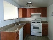 Photo - 136 E 21ST ST Unit B103