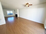 Photo - 3 Bdrm/2.5 Bath in Criterion Townhomes Com...