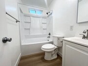 Photo - Bright 2 bed 1 bath in Pacific Beach Unit 2224 1/2