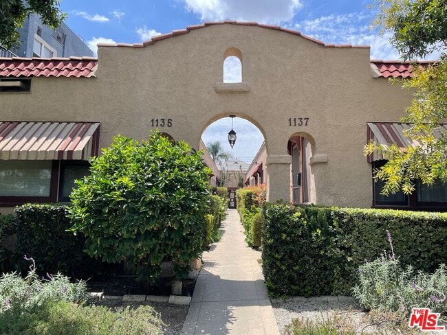 Building Photo - 1137 Lodi Pl
