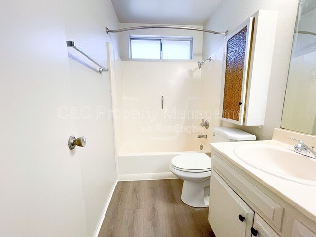 Photo - 515 San Clemente St