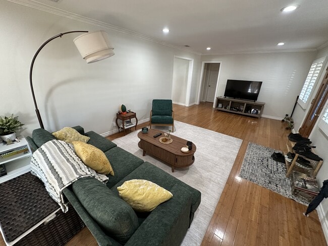 Photo - 5138 W 141st St