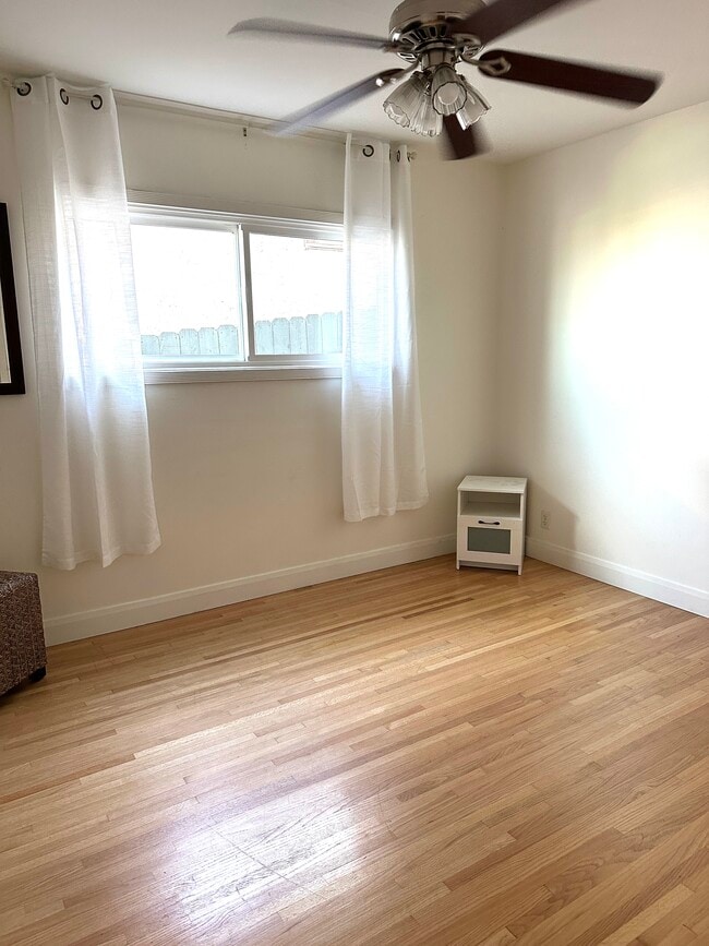 Bedroom - 2004 S Meyler St Unit Back